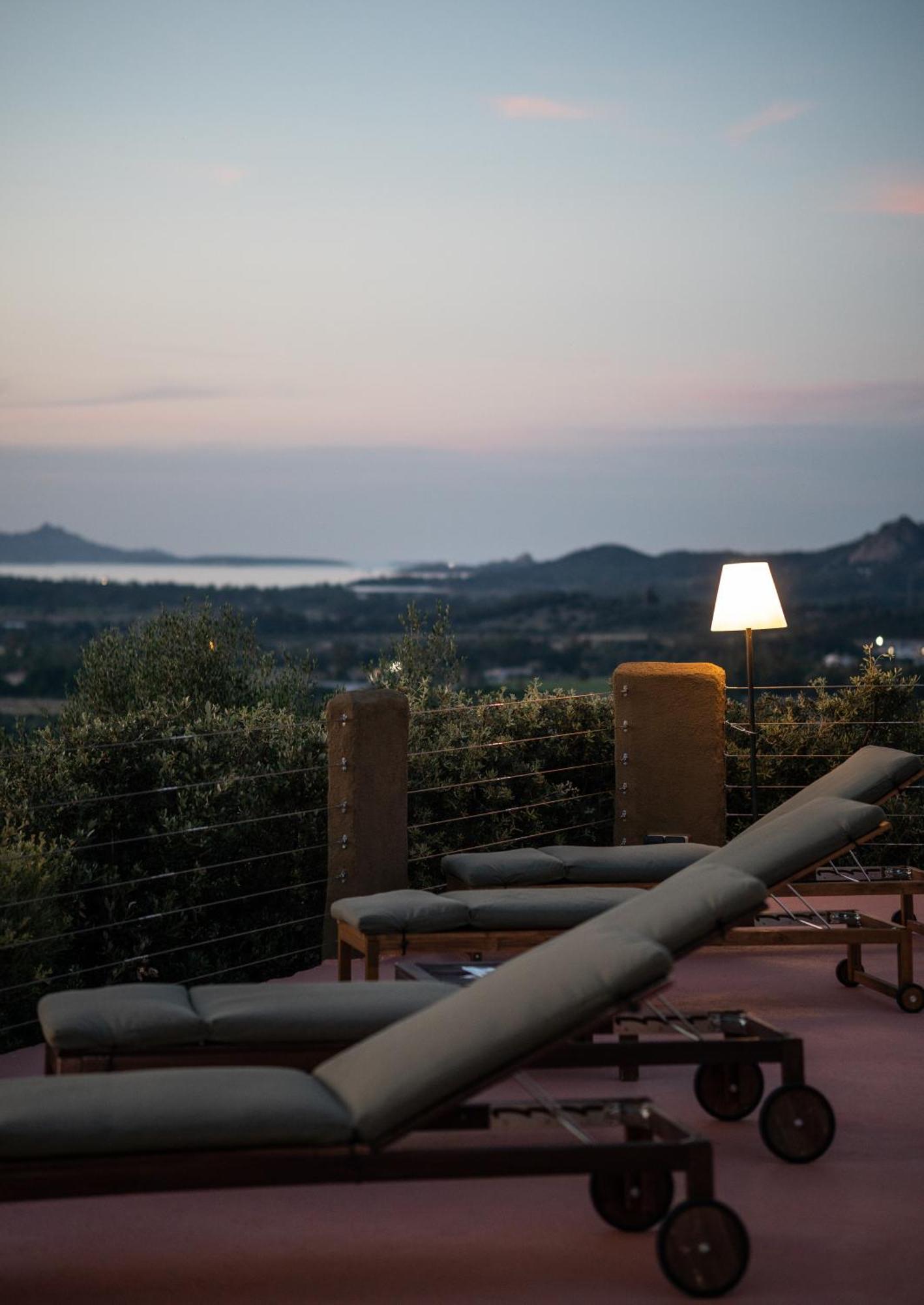 Villa Tre Nibbari San Pantaleo Bagian luar foto